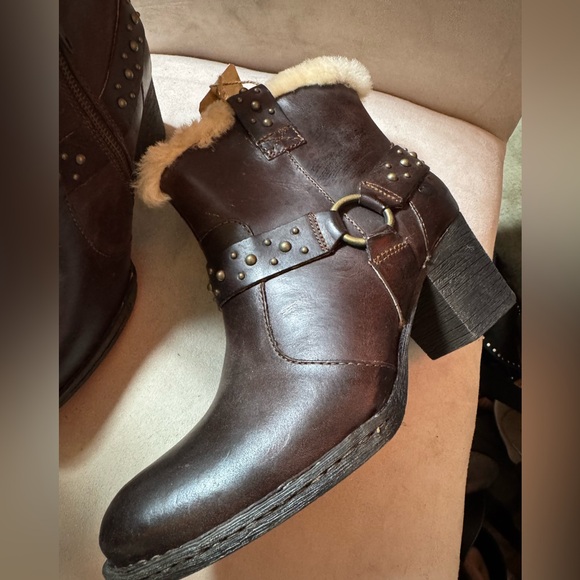 Born Shearling Western Booties - Picture 5 of 8